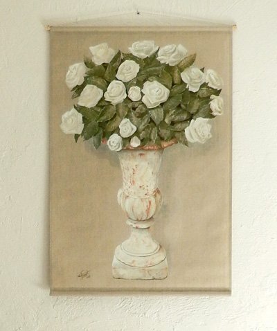 Panneau lin vase Medicis et roses Chateau des Bertrands