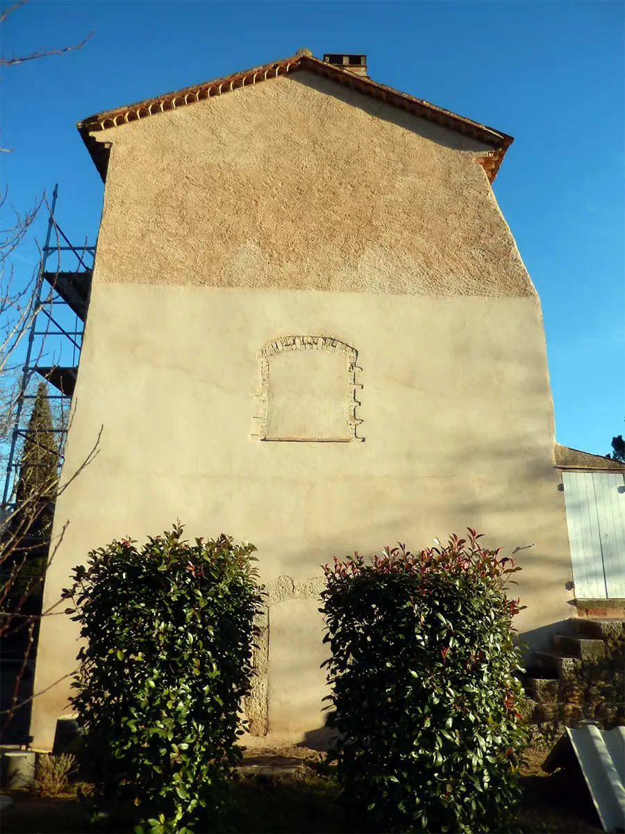 Vieux moulin trompe l'oeil mural porte et volets