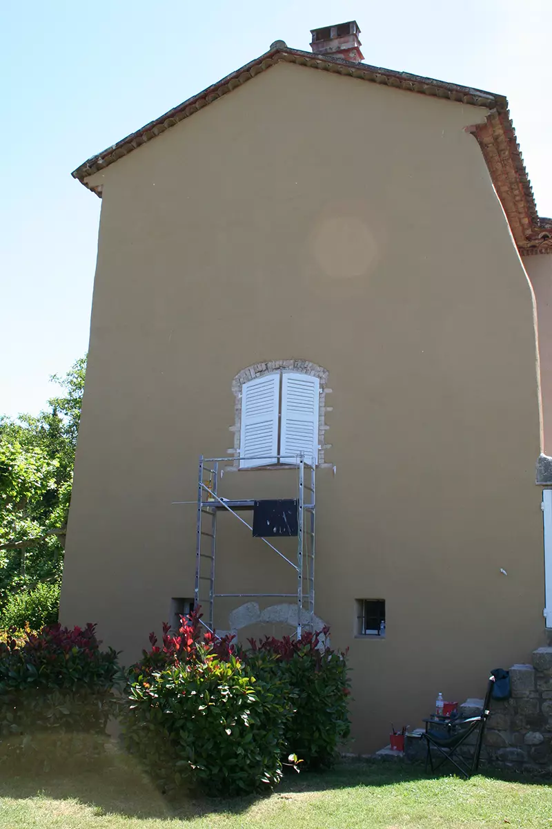 Vieux moulin trompe l'oeil mural porte et volets