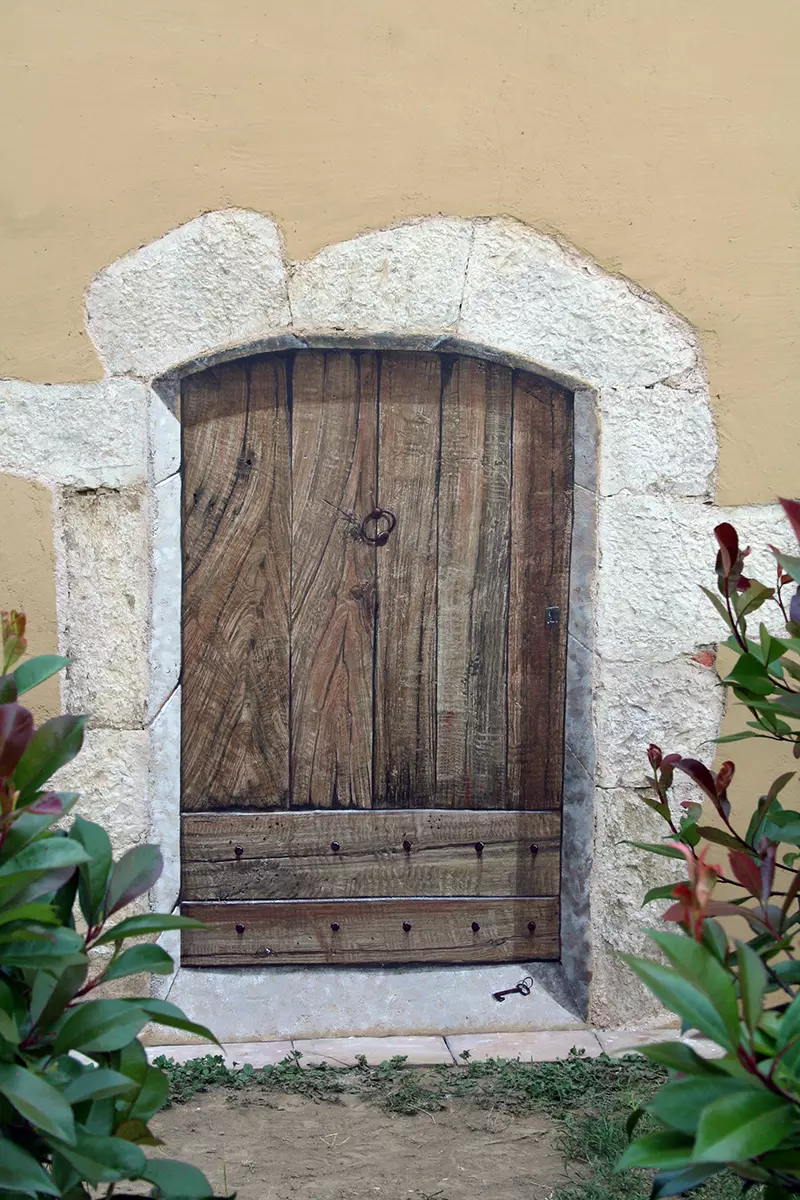 Vieux moulin trompe l'oeil mural porte et volets